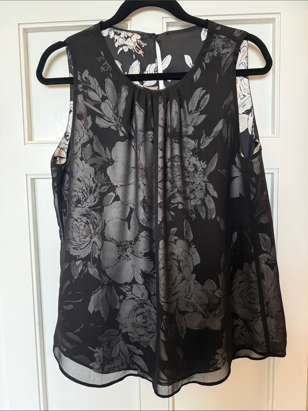 White House Black Market Womens Black Floral Sleeveless Blouse reversible NWOT
